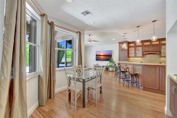 Dining room, Interior, Kitchen, Pendant Lights, Recessed Lighting, Wood Texture Flooring