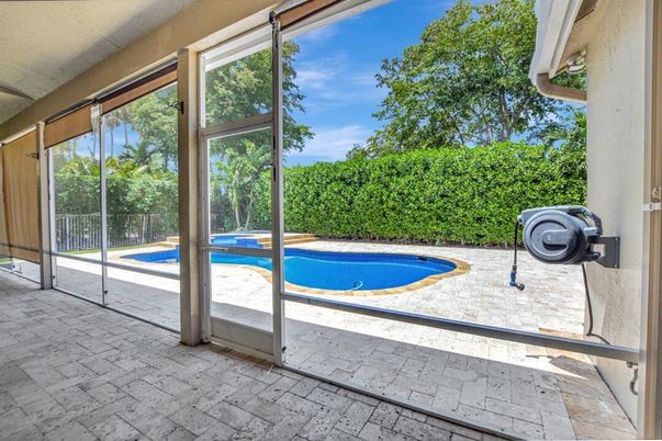 Exterior, Interior, Pool, Sun Room