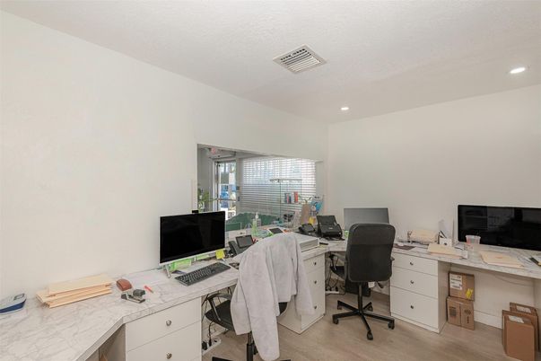 Home Office, Interior, Recessed Lighting, Wood Texture Flooring