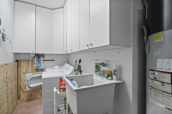 Interior, Washer