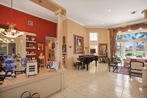 Chandelier, Dining room, Fireplace, Interior, Living room, Piano, Recessed Lighting