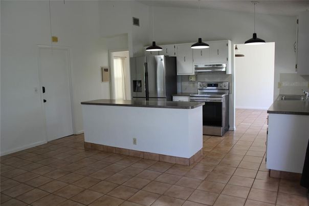 Interior, Kitchen, Pendant Lights, Stainless Steel Appliances
