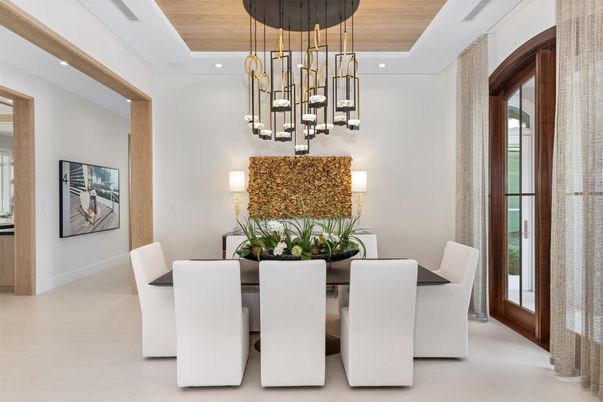 Dining room, Interior, Pendant Lights, Recessed Lighting, Wooden Ceilings
