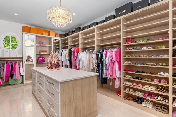Chandelier, Interior, Recessed Lighting, Walk-in Closets