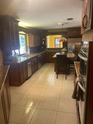 Dining room, Interior, Kitchen, Pendant Lights, Stainless Steel Appliances