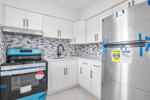 Interior, Kitchen, Stainless Steel Appliances