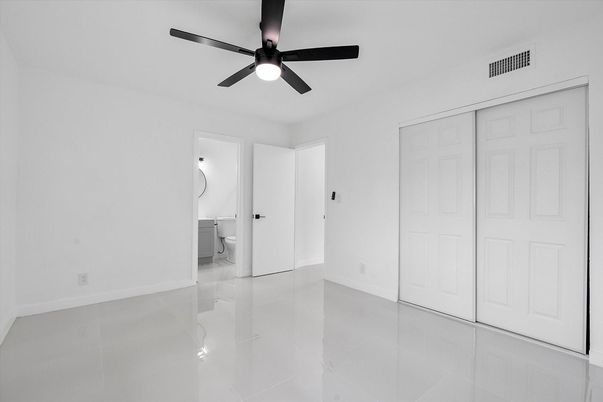 Bathroom, Empty room, Interior