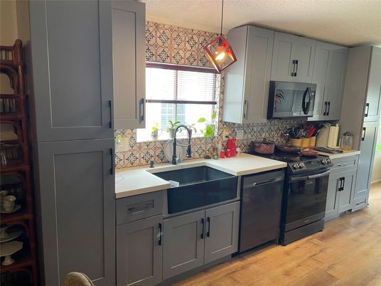 Interior, Kitchen, Pendant Lights, Wood Texture Flooring