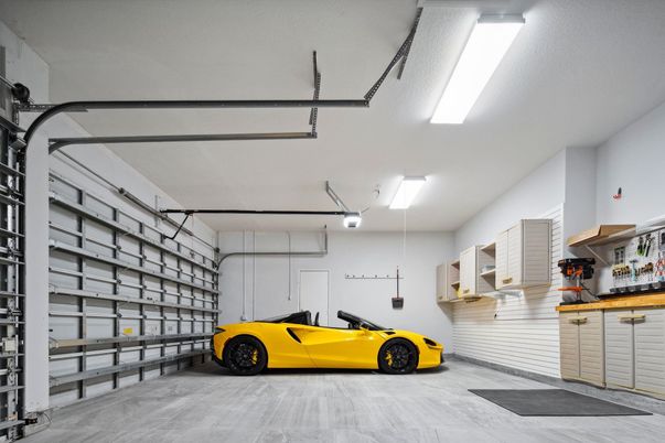 Garage, Interior