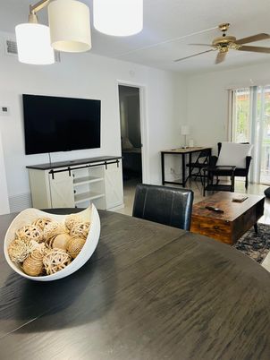 Dining room, Interior