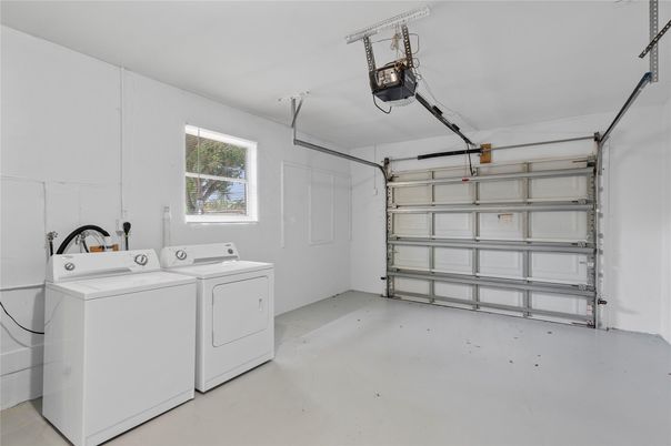 Garage, Interior, Washer