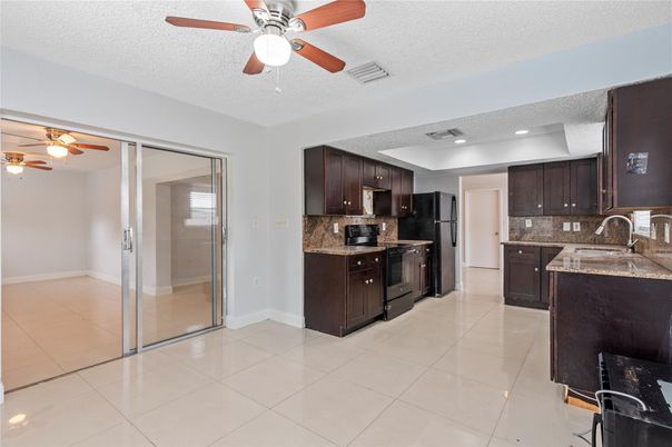 Interior, Kitchen, Recessed Lighting