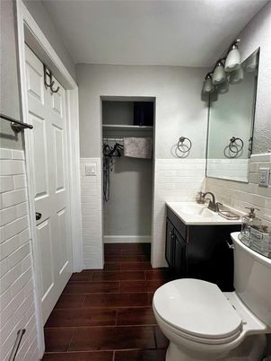 Bathroom, Interior, Wood Texture Flooring