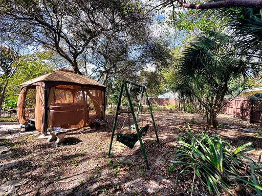 Backyard, Exterior, Playground