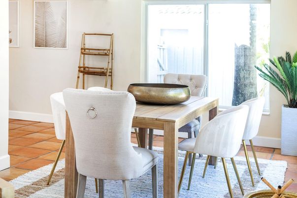 Dining room, Interior