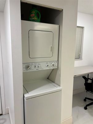 Interior, Utility Closets, Washer