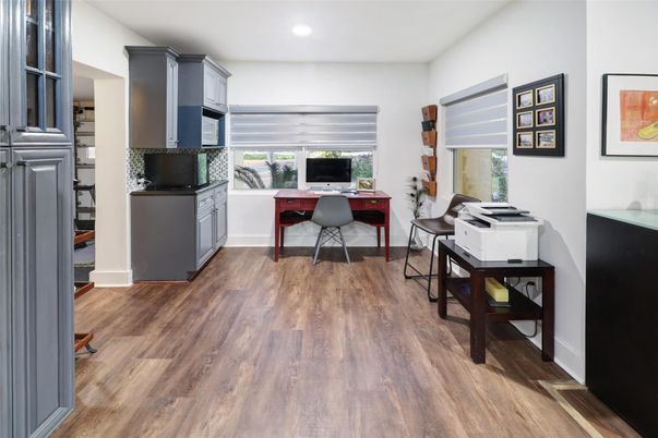 Home Office, Interior, Recessed Lighting, Wood Texture Flooring