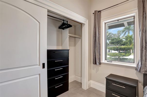 Interior, Walk-in Closets