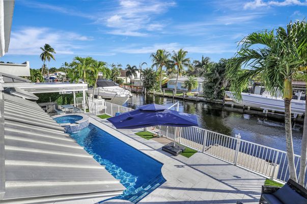 Exterior, Pool, Water