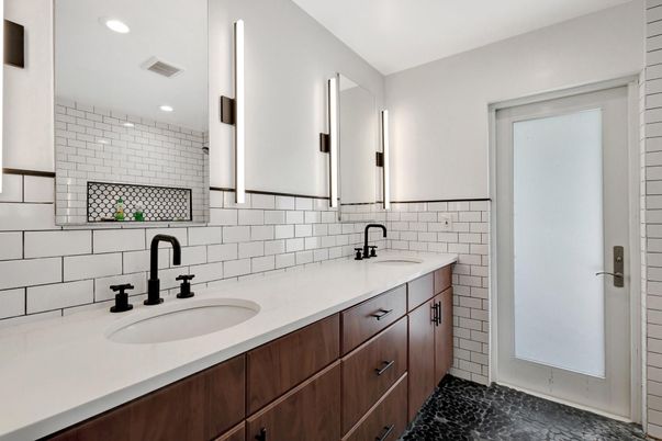 Bathroom, Dual Sink Vanities, Interior, Marble, Recessed Lighting