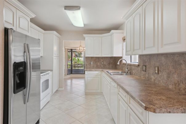 Chandelier, Interior, Kitchen, Stainless Steel Appliances