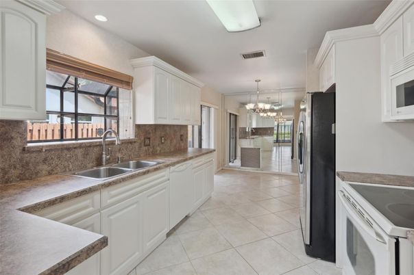 Chandelier, Interior, Kitchen, Recessed Lighting