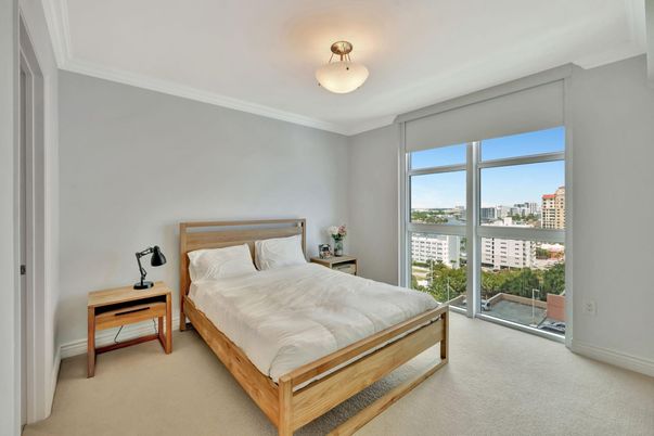 Bedroom, Interior, Water