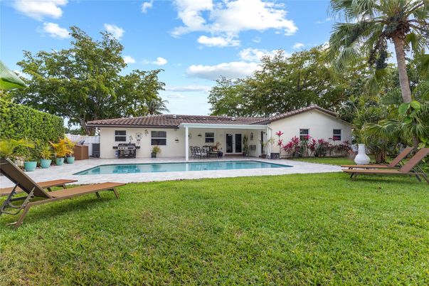 Backyard, Exterior, Pool