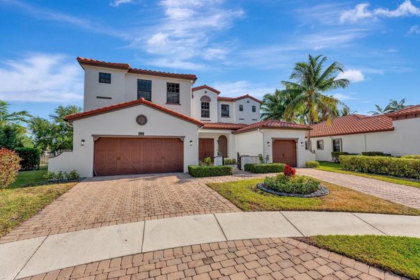 Attached, Exterior, Facade, Spanish Mediterranean