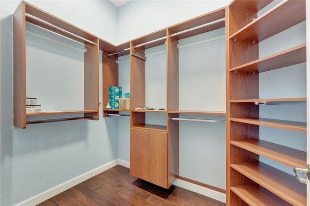 Interior, Walk-in Closets, Wood Texture Flooring