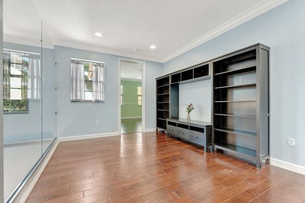 Empty room, Interior, Recessed Lighting, Walk-in Closets, Wood Texture Flooring