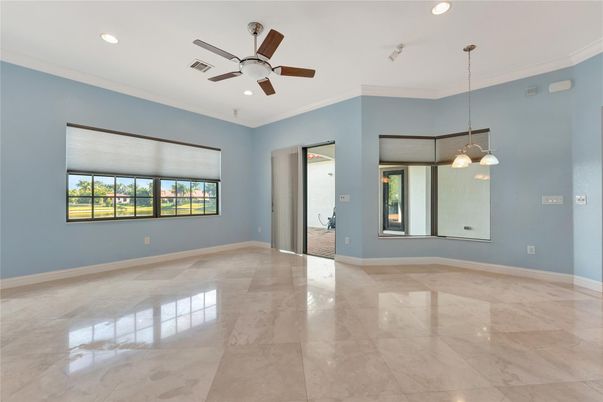 Empty room, Interior, Pendant Lights, Recessed Lighting