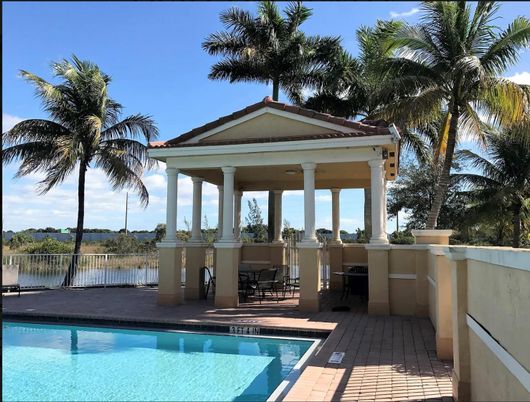 Exterior, Pool, Water