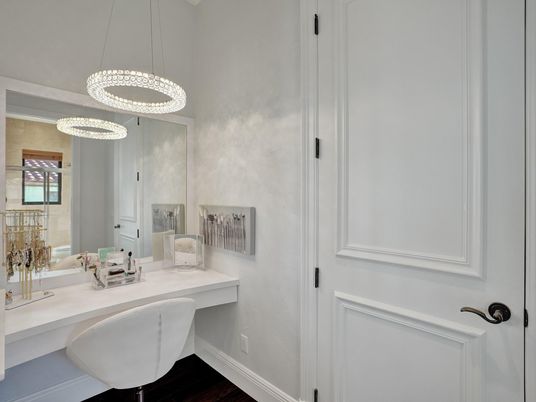 Interior, Pendant Lights, Wood Texture Flooring