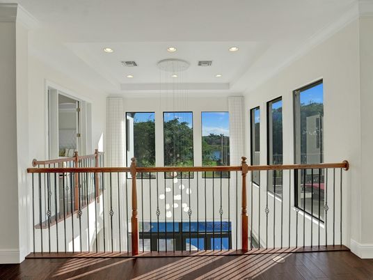 Interior, Pendant Lights, Recessed Lighting, Wood Texture Flooring