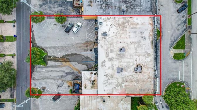 Exterior, Drone