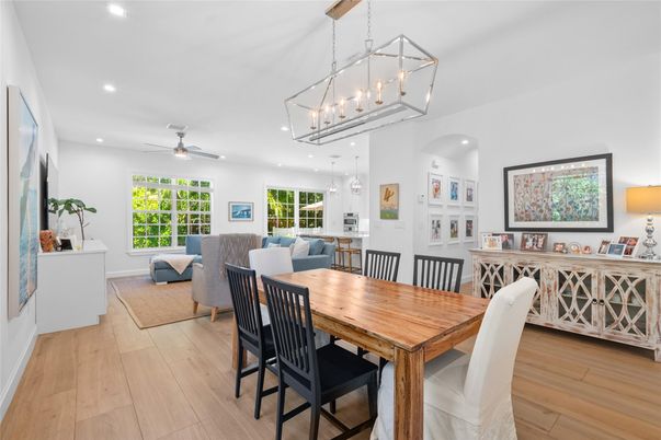 Dining room, Interior, Living room, Pendant Lights, Recessed Lighting, Wood Texture Flooring