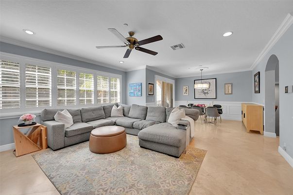 Dining room, Interior, Living room, Pendant Lights, Recessed Lighting