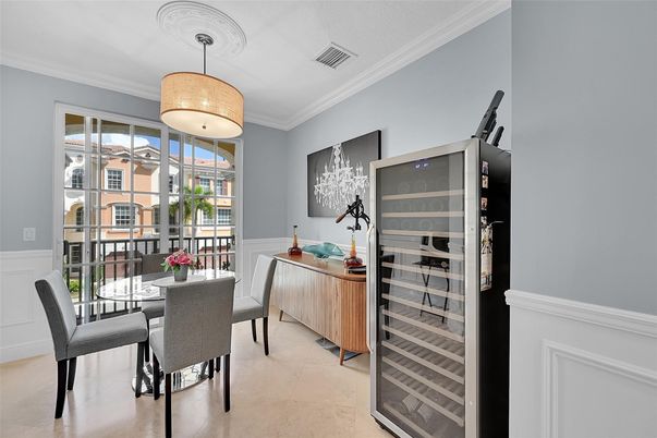 Dining room, Interior