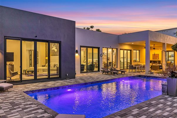 Exterior, Pool