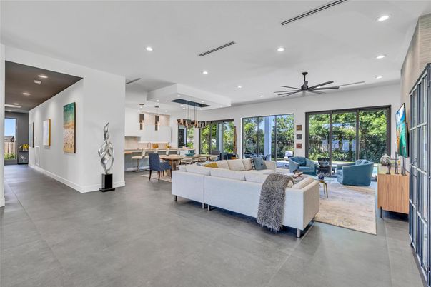 Dining room, Interior, Living room, Pendant Lights, Recessed Lighting