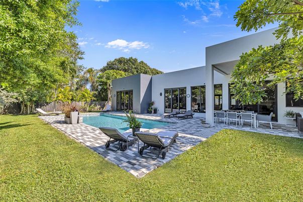 Backyard, Exterior, Pool