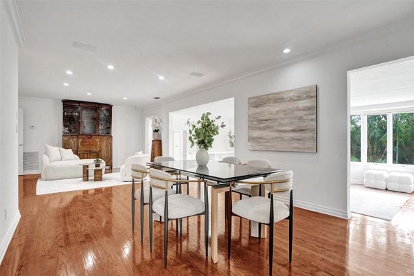 Dining room, Interior, Living room, Recessed Lighting, Wood Texture Flooring