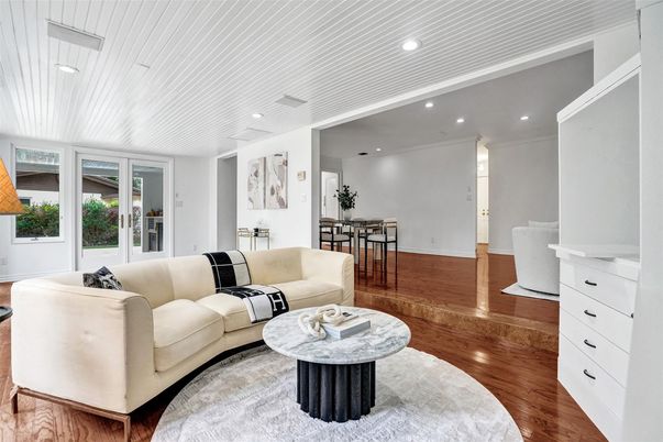 Dining room, Interior, Living room, Recessed Lighting, Wood Texture Flooring