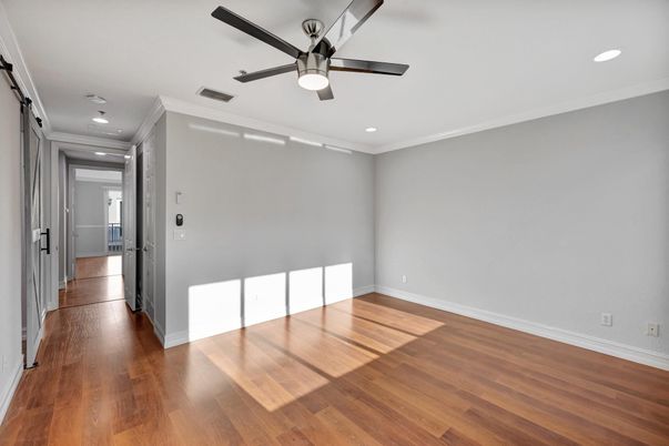 Empty room, Interior, Recessed Lighting, Wood Texture Flooring