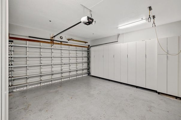 Garage, Interior