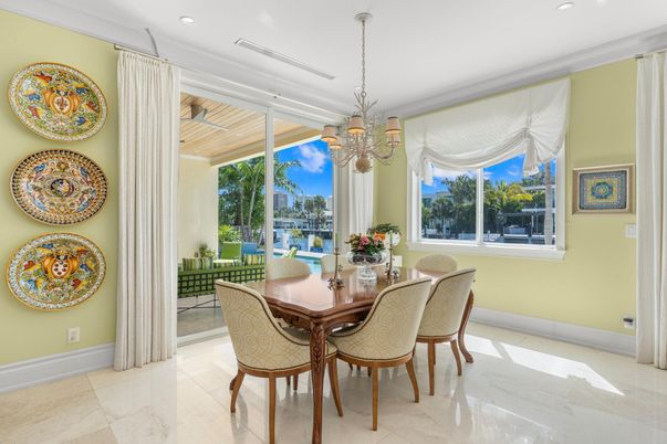 Chandelier, Dining room, Interior, Recessed Lighting