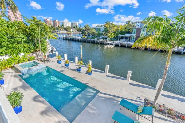 Exterior, Pool, Water