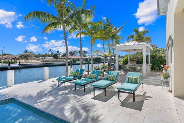 Exterior, Pool, Water