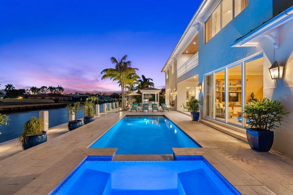 Exterior, Pool, Water